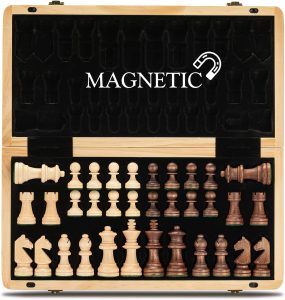 盒子里的磁性国际象棋